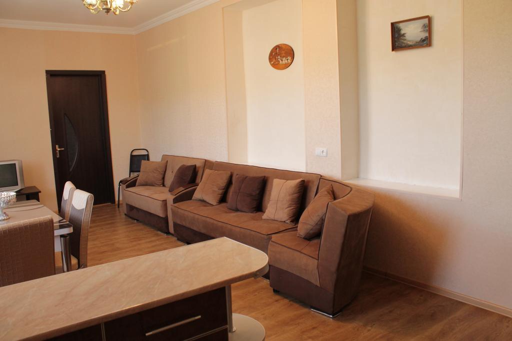 Best Host Sighnaghi Exterior photo